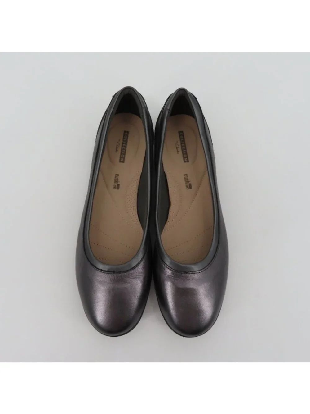 Clarks Collection Women 8.5 M Gray Shimmer Round Toe Ballet Flats Comfort Shoes